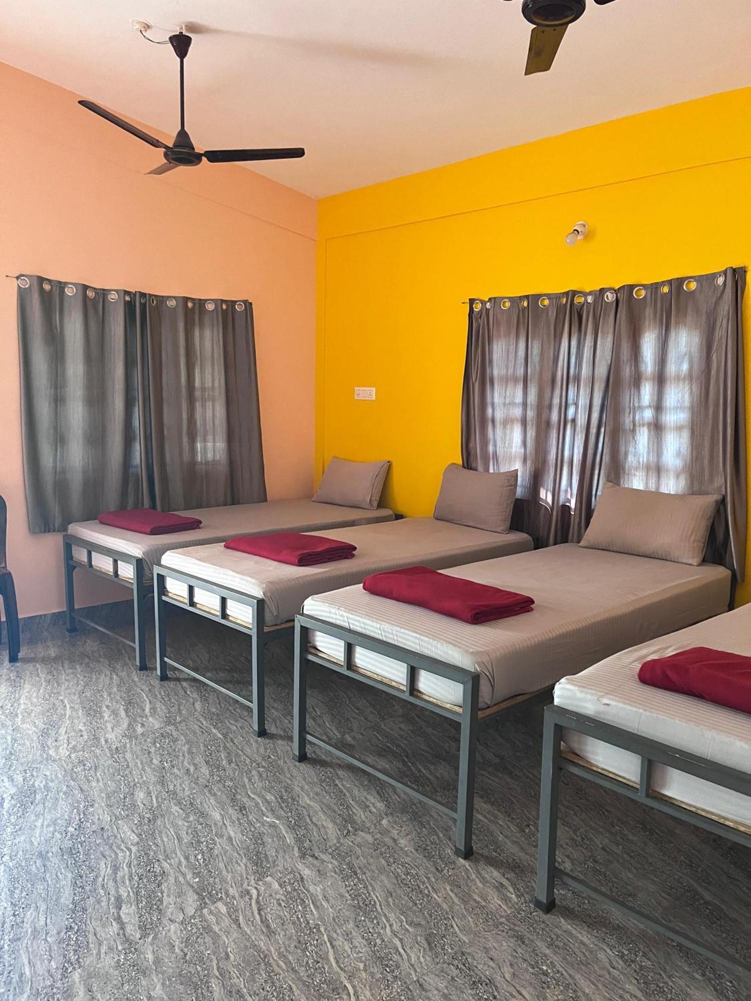 Hostelvk Gokarna Gokarna  Esterno foto